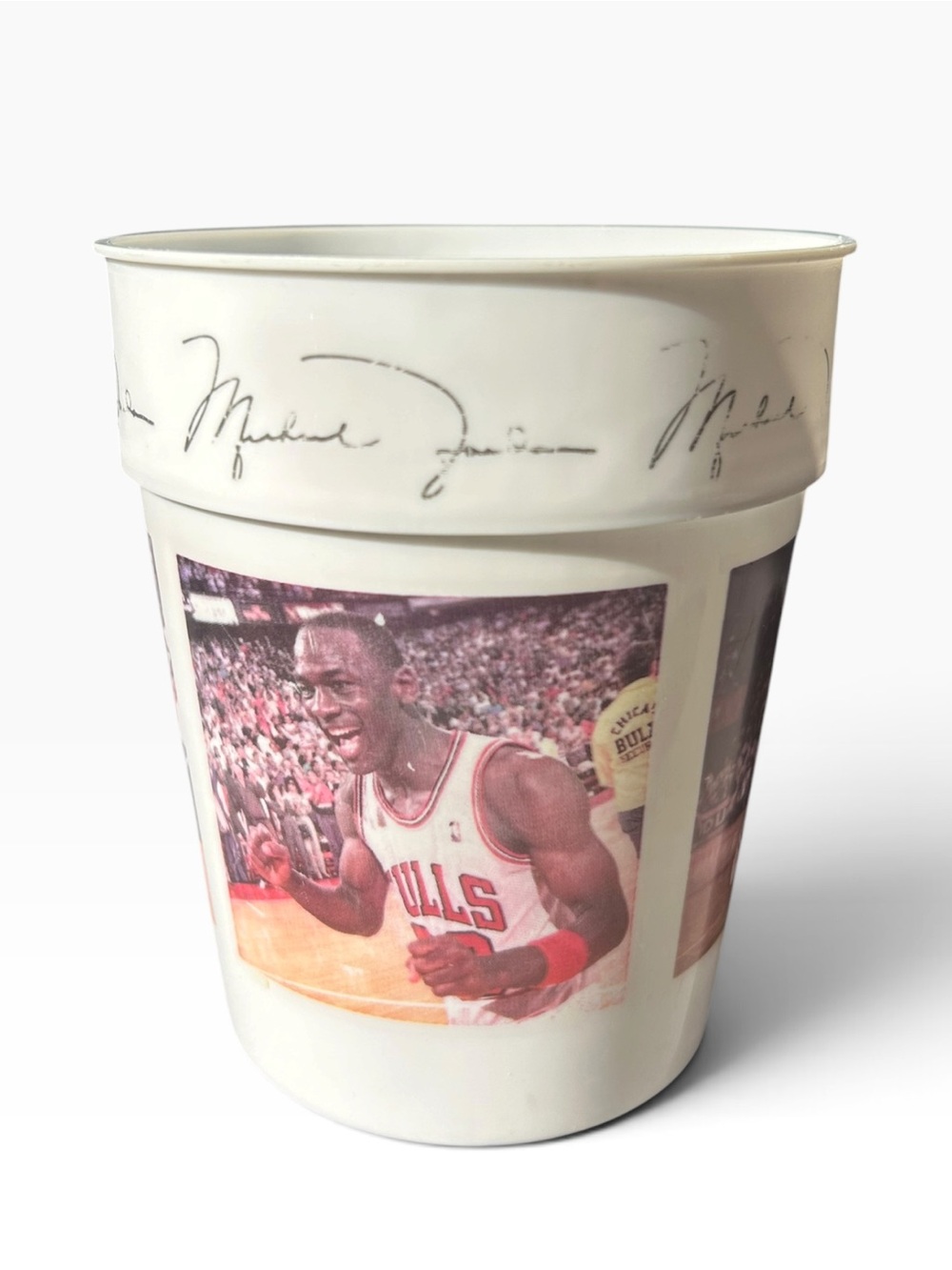 Michael Jordan Chicago Bulls 23 Vintage Collectors Cup Jump Inc. Sports